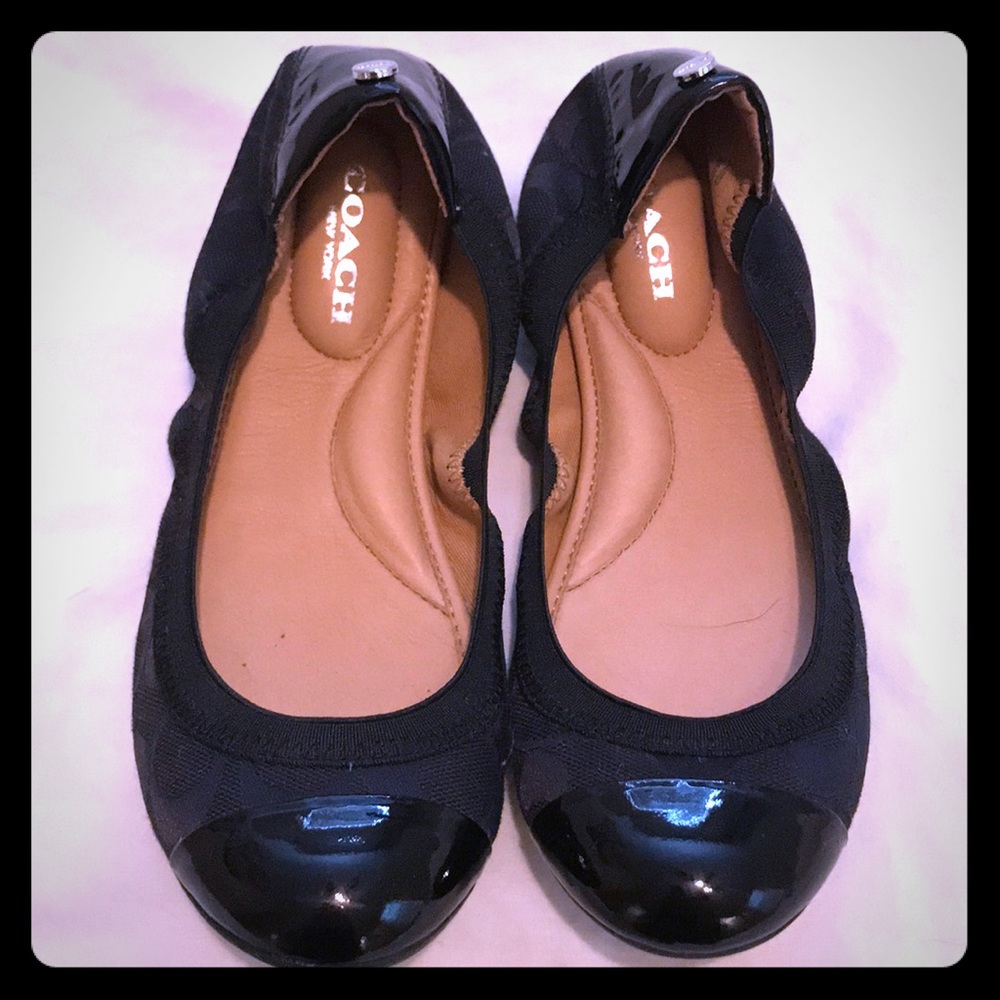Never worn black Coach flat
